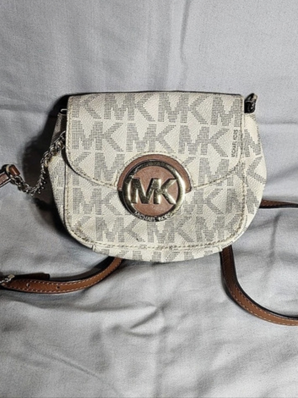 Michael Kors Fulton Small Crossbody in Cream & Brown
